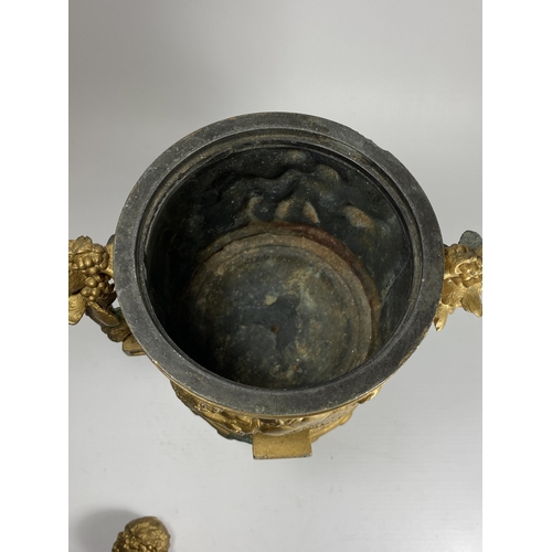 10 - AN UNUSUAL 19TH CENTURY PEDESTAL BRONZE URN WITH NEO-CLASSICAL RELIEF DESIGN ON FLUTED BASE WITH CHE... 