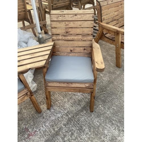 284 - AN AS NEW EX DISPLAY CHARLES TAYLOR PATIO SEATING SET COMPRISING OF TWO CHAIRS, A TWO SEATER BENCH, ... 