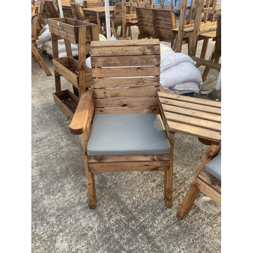 284 - AN AS NEW EX DISPLAY CHARLES TAYLOR PATIO SEATING SET COMPRISING OF TWO CHAIRS, A TWO SEATER BENCH, ... 