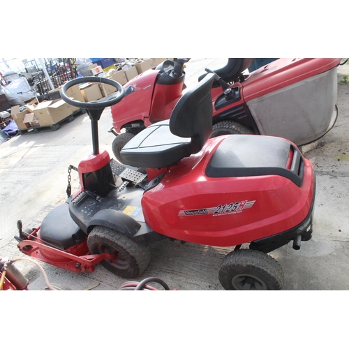 113 - MOUNTFIELD 2125H RIDE ON LAWN MOWER WITH PINTO MULTICLIP CUTTING DISC WORKING, DRIVES & CUTS,NEW BAT... 