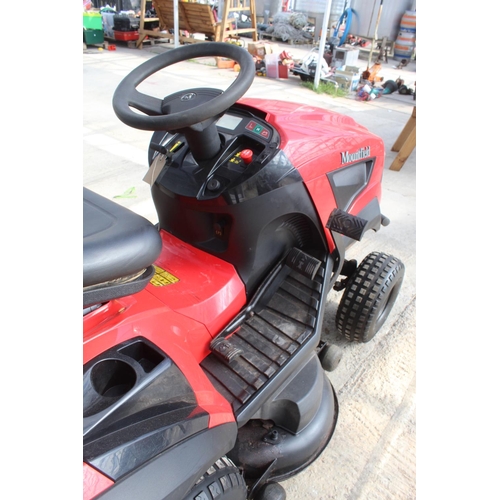 132 - MOUNTFIELD 2040 H RIDE ON LAWN MOWER NEW BATTERY FULL SERVICE KEY IN THE PAY OFFICE NO VAT