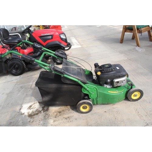 134 - JOHN DEERE C52VK LAWN MOWER IN WORKING ORDER NO VAT