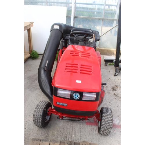 148 - SNAPPER LE 1433H RIDE ON MOWER  KEY IN OFFICE + VAT