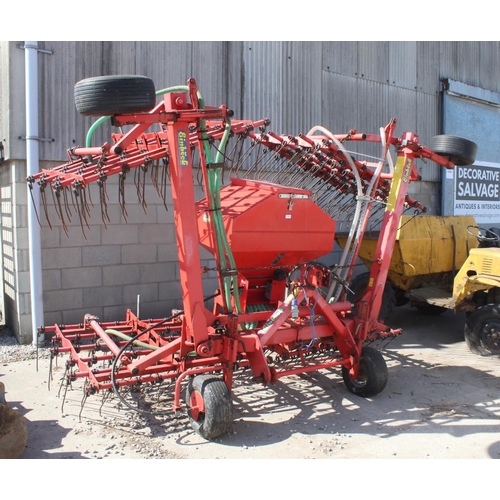 184 - EINBOCK 6M GRASS HARROWS WITH SEEDER OLD IN GOOD CONDITION THE CABLE IS IN THE OFFICE HOWEVER IT NEE... 