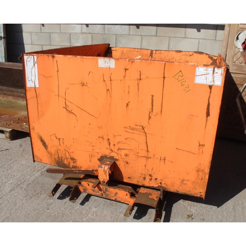 202 - A TIPPING SKIP NO VAT