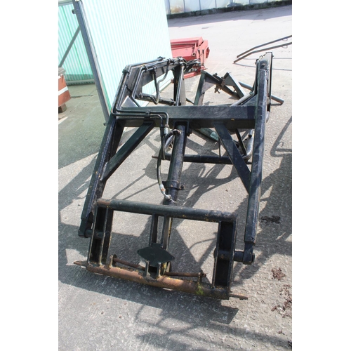 221 - A FRONT END POWER LOADER TO FIT A MASSEY FERGUSON 135 TRACTOR + VAT