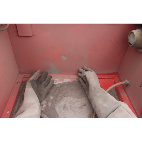 3 - A SANDBLASTING CABINET   NO VAT