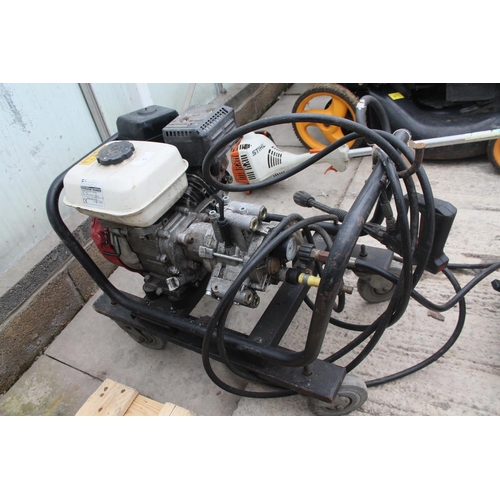 5 - HONDA PRESSURE WASHER GX120 4.0  NO VAT