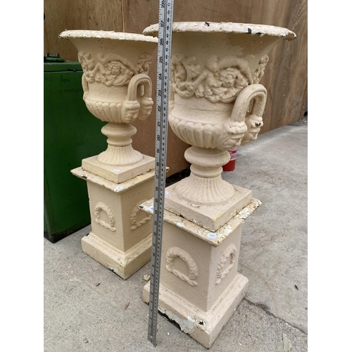 1501 - A PAIR OF VINTAGE CAST IRON URN PLANTERS ON PEDESTAL BASES (H:68CM D:28CM)