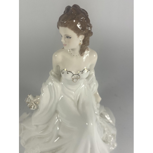 710 - A ROYAL WORCESTER GOLDEN MOMENTS 'ANNIVERSARY' FIGURE