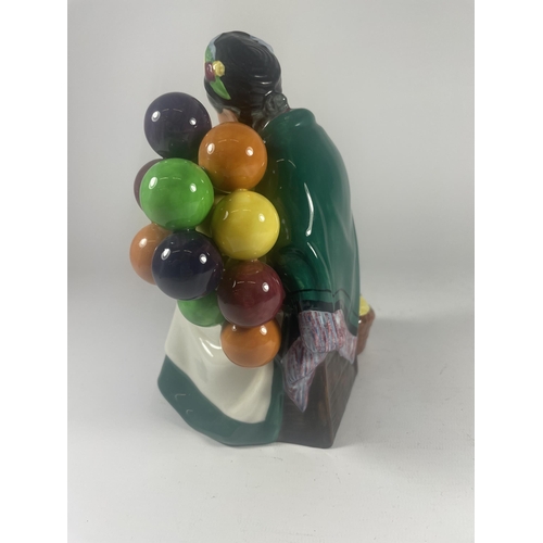 714 - A ROYAL DOULTON THE OLD BALLOON SELLER HN1315 CHARACTER FIGURE