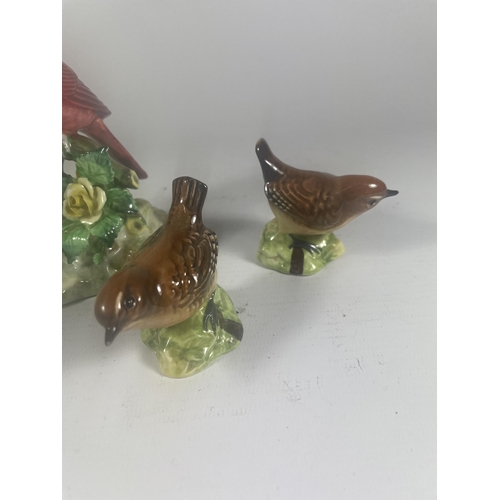 728 - A GROUP OF FOUR BIRD FIGURES - THREE BESWICK AND A RADNOR EXAMPLE