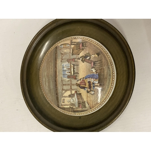 45 - A GROUP OF FOUR VINTAGE PRATTWARE POT LIDS IN FRAMESTO INCLUDE SHAKESPEARES HOUSE ETC