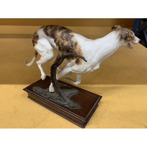 150 - AN ALBANY FINE CHINA MODEL OF A GREYHOUND BY NEIL CAMPBELL, LILMITED EDITION 98/250 WITH CERTIFICATE... 