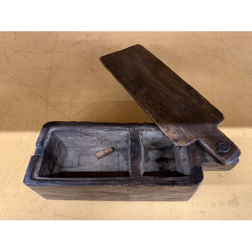 168 - A VINTAGE TREEN SALT BOX HEIGHT 9.5CM, LENGTH 30CM, DEPTH 10CM