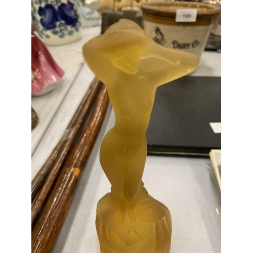 169 - A VINTAGE AMBER GLASS ART DECO FIGURE OF A LADY HEIGHT 18CM