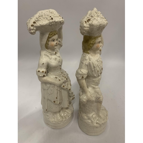 170 - A PAIR OF EARLY STAFFORDSHIRE FIGURES