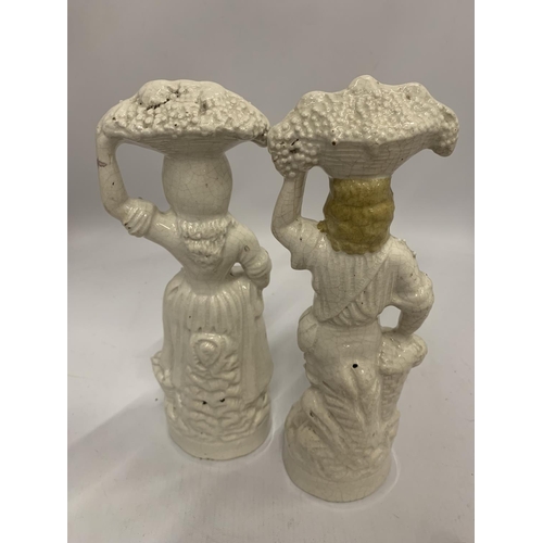 170 - A PAIR OF EARLY STAFFORDSHIRE FIGURES