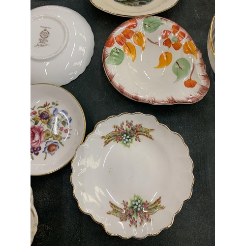 268 - A LARGE QUANTITY OF CHINA TRINKET DISHES AND PIN TRAYS TO INCLUDE ROYAL WORCESTER, MINTON, SPODE, AY... 