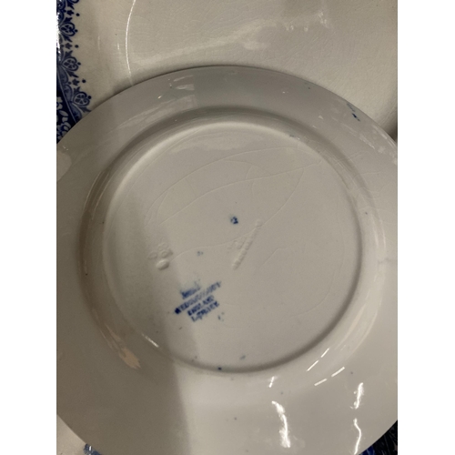 801 - A QUANTITY OF BLUE AND WHITE PLATES, ETC