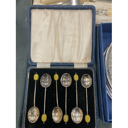 832 - A VINTAGE BOXED SET OF COFFEE BEANS SPOONS, BOXED SET OF SERVERS PLUS SILVER PLATED PLACEMATS