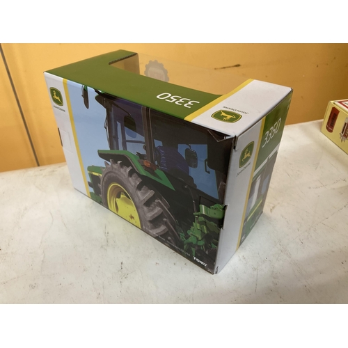 880 - A BOXED BRITAINS JOHN DEERE 3350 TRACTOR SCALE 1:32