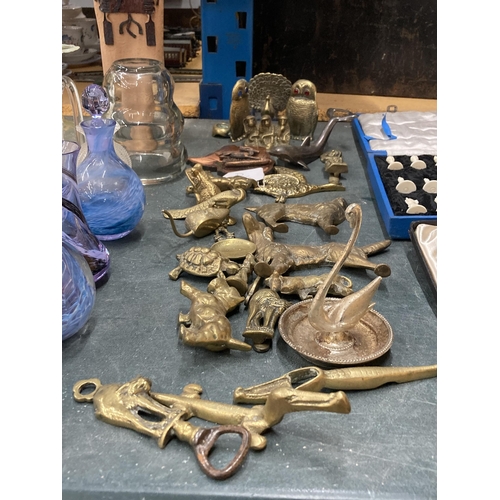 892 - A QUANTITY OF BRASSWARE TO INCLUDE ANIMAL FIGURES, BOTTLE OPENERS