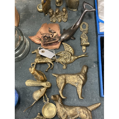 892 - A QUANTITY OF BRASSWARE TO INCLUDE ANIMAL FIGURES, BOTTLE OPENERS