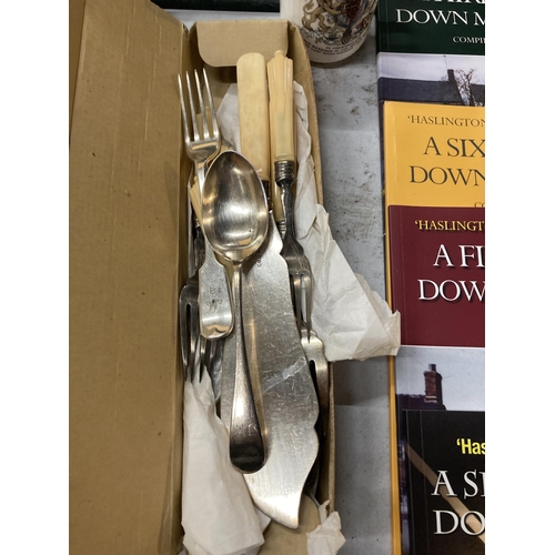 959 - A LARGE QUANTITY OF FLATWARE