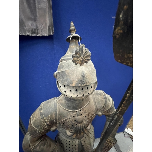 92 - A LARGE METAL MODEL OF A MEDIEVIAL KNIGHT, HEIGHT 139CM