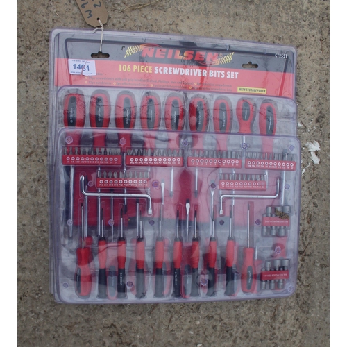 1461 - NEILSON 106 PIECE SCREW DRIVER BIT SET NO VAT