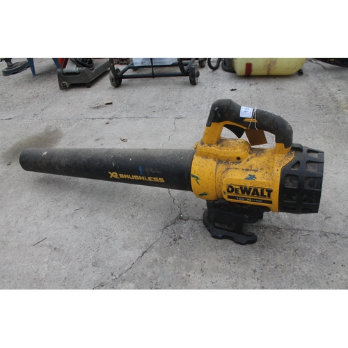 1548 - DEWALT BLOWER  + VAT