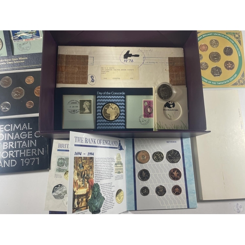 378 - A MIXED LOT OF COINS /MEDALS TO INCLUDE UK YEAR SETS , 1971 , 1994 & 1999 , PLUS JULY’75 “APOLLO SOY... 