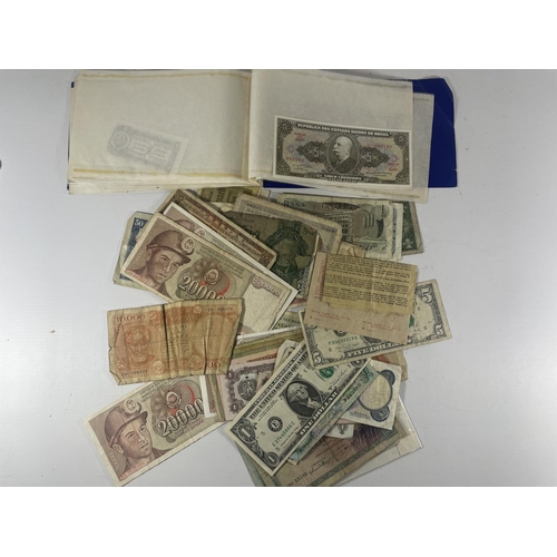 379 - A SELECTION OF OLD BANKNOTES TO INCLUDE HONG KONG , JAPAN , UK ARMED FORCES , GERMANY , YUGOSLAVIA A... 