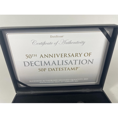 432 - UK 2021 50TH ANNIVERSARY OF DECIMALISATION – 50P DATESTAMP . BOXED WITH COA