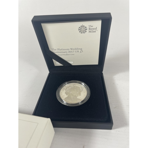 433 - UK PLATINUM WEDDING 2017 UK £5 SILVER PROOF PIEDFORT COIN . BOXED WITH COA