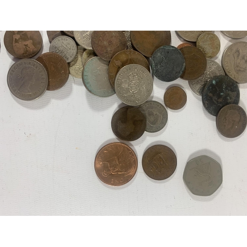 464A - A QUANTITY OF OLD COINS TO INCLUDE HALF CROWMS, PENNYS, THREE PENCE ETC