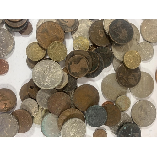 464A - A QUANTITY OF OLD COINS TO INCLUDE HALF CROWMS, PENNYS, THREE PENCE ETC