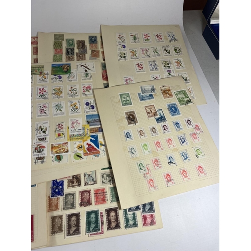 471 - A COLLECTION OF ARGENTINIAN STAMPS