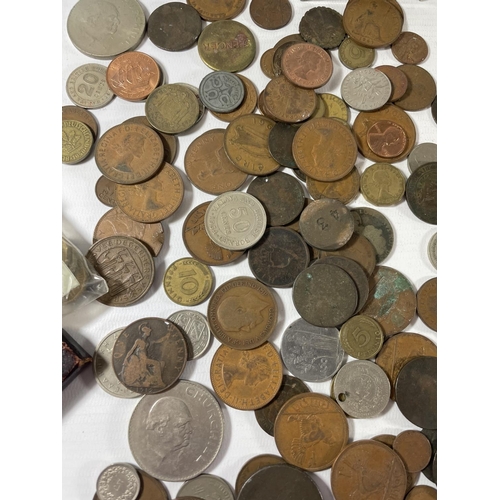 499 - A LARGE QUANTITY OF COINS TO INCLUDE BRITISH AND FOREIGN