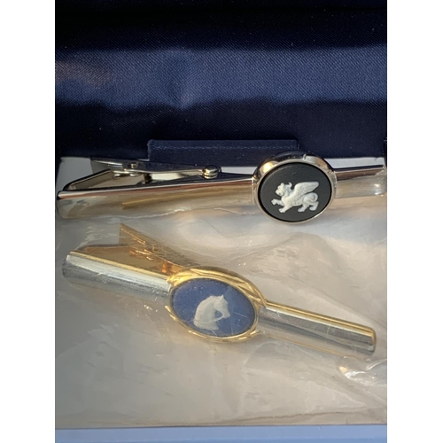 633 - TWO WEDGEWOOD JASPERWARE TIE PINS IN A PRESENTATION BOX