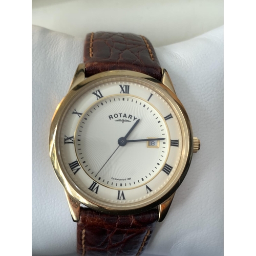 637 - A ROTARY CALENDAR WRISTWATCH IN A PRESENTATION BOX SEEN WORKING BUT NO WARRANTY