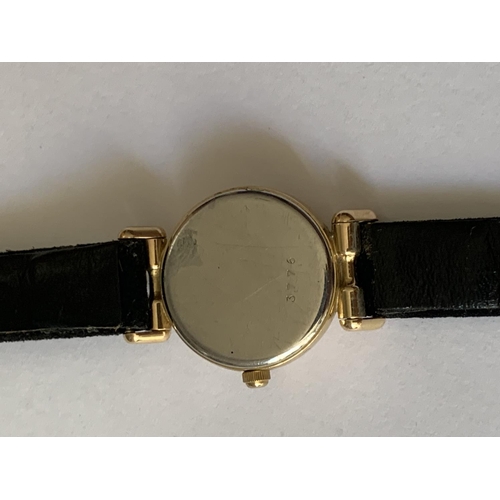 676 - A VINTAGE ZENITH LADIES WATCH