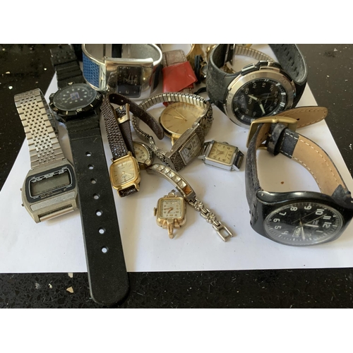 688 - A LARGE COLLECTION OF WATCHES AND WATCH PARTS