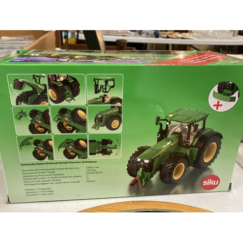 1019 - A BOXED SIKU MODEL OF A JOHN DEERE 8R- 370 TRACTOR REF NO 43329 SCALE 1:32