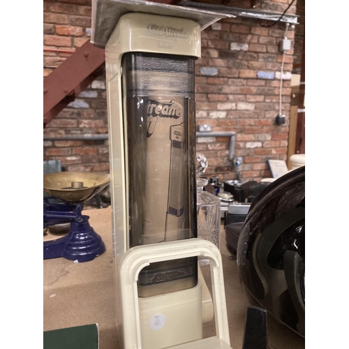 1027 - A VINTAGE SODA STREAM 201 WITH INSTRUCTIONS