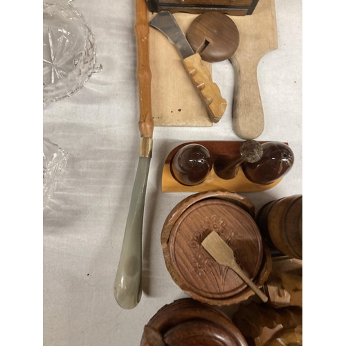 1041 - A QUANTITY OF TREEN TO INCLUDE A BAROMETER, COASTERS, SALT & PEPPER POTS, JEWELLERY BOX, ETC.,