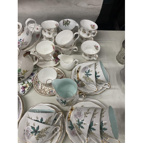 1047 - A LARGE QUANTITY OF COLLECTABLE CERAMICS TO INCLUDE A ROYAL GRAFTON TEAPOT, QUEEN ANNE 