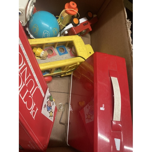 1051 - A QUANTITY OF CHILDREN'S TOYS TO INCLUDE FISHER PRICE, ETC