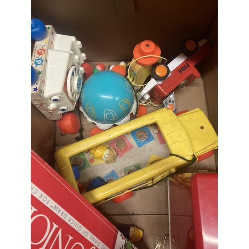 1051 - A QUANTITY OF CHILDREN'S TOYS TO INCLUDE FISHER PRICE, ETC